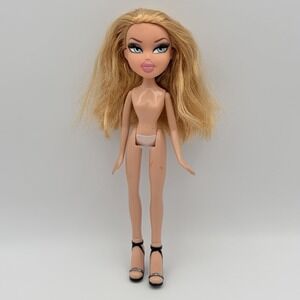 Bratz The Fashion Show Cloe Nude Doll Only With Shoes MGA